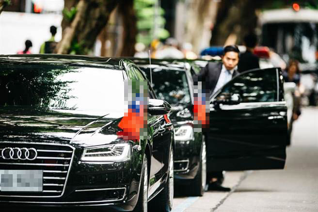 �_���������֡��ʂ���Ӣ�Ĳ�ُ�з������ܵķ��o��܇���A(y��)����_2500�fԪ���D���_���؅^(q��)�I(l��ng)��(d��o)����ǰ��܇