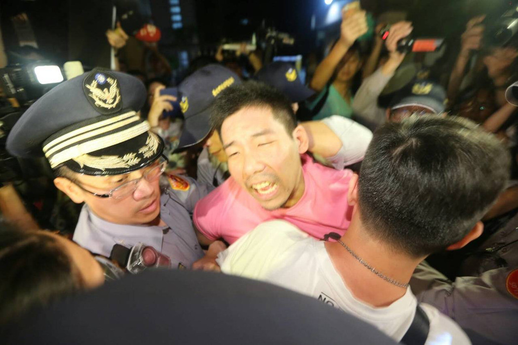 ������Ժ������ͨ�^��һ��һ�ݡ��桰�ڻ����������ݰ��h��䛣����\(y��n)��ʿ���ȄP̖(h��o)����ǰ��������Ժ�����h�����Ͽ��h�����_�M(j��n)������Ժ�����c�����l(f��)���ƔD�_ͻ