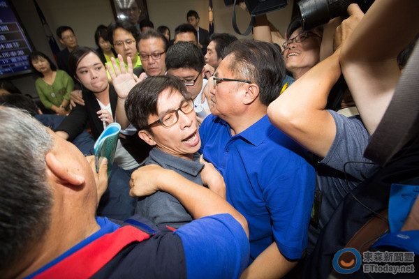 ��Ӣ�ġ����⡱����һ�� �����h���������˲��h