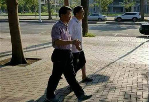 陳水扁散步影片 陳水扁散步影片