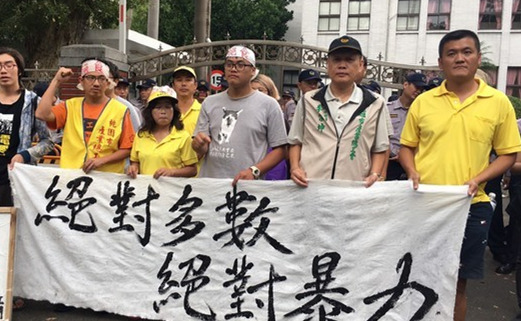 �_�ڈFʹ��������^ʳ14�� ���M�h���]�����҂�