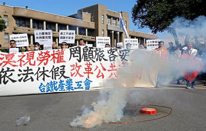 �����h����Ӣ�ģ���ҕ�ڹ��Ǽ� �P�����{����