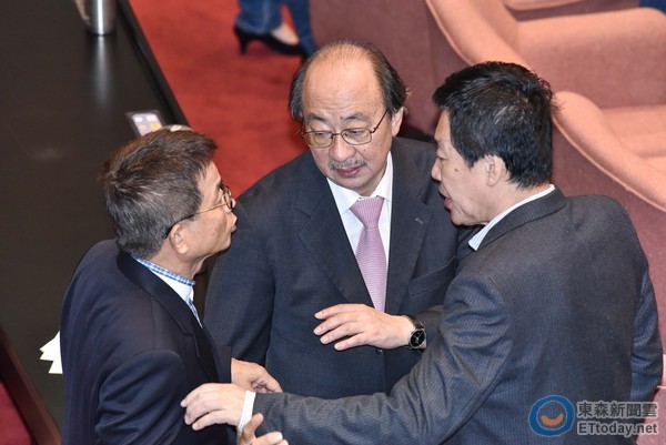 民進黨“立法院”黨團總召柯建銘 民進黨“立法院”黨團總召柯建銘