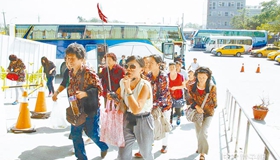 1�¸��_ꑿ��^ȥ���p11�f �_��(d��o)���D(zhu��n)��ϴ����㹤.jpg