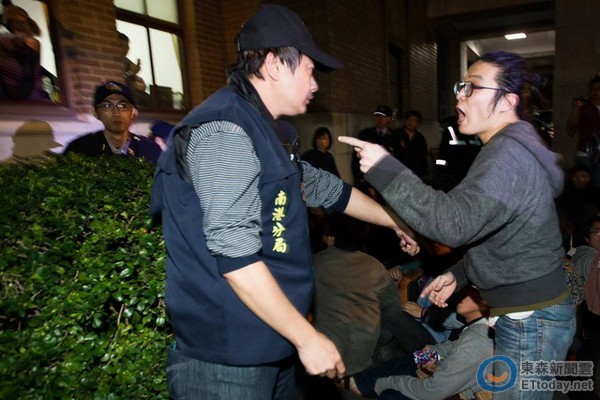 ��̫ꖻ��W�\��22��ȫ�o�� �_���ڇ@����̣���족