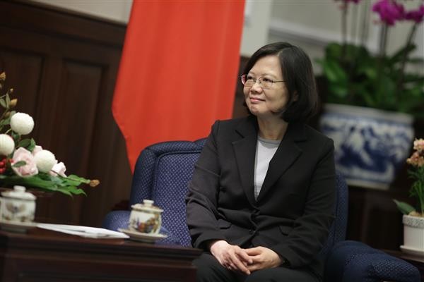 逾6成臺(tái)青年不滿蔡英文執(zhí)政 郝龍斌:八千億舉債掏空孩子未來(lái) 逾6成臺(tái)青年不滿蔡英文執(zhí)政 郝龍斌:八千億舉債掏空孩子未來(lái)