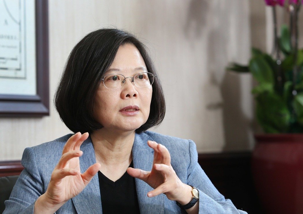 蔡英文執(zhí)政周年狂找政績 被懟曬推翻"九二共識"CP值 蔡英文執(zhí)政周年狂找政績 被懟曬推翻"九二共識"CP值