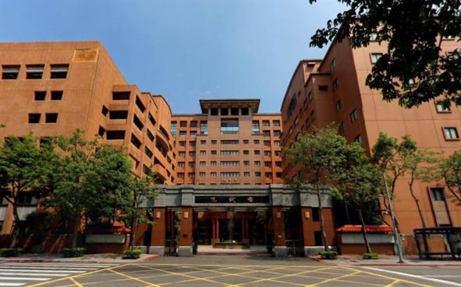 公務(wù)員陳情信字字血淚:再也沒有人要為臺(tái)當(dāng)局賣命了 公務(wù)員陳情信字字血淚:再也沒有人要為臺(tái)當(dāng)局賣命了