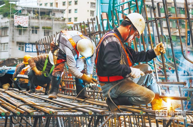 ��Ӣ�ľ�һ�������gͶ�Y��(chu��ng)�µ� ƴ��(j��ng)��(j��)���׾�