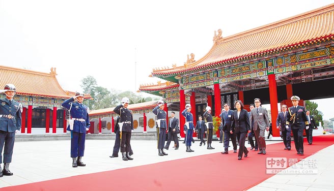 蔡英文假“多元”之名 行“變相臺獨”之實 蔡英文假“多元”之名 行“變相臺獨”之實