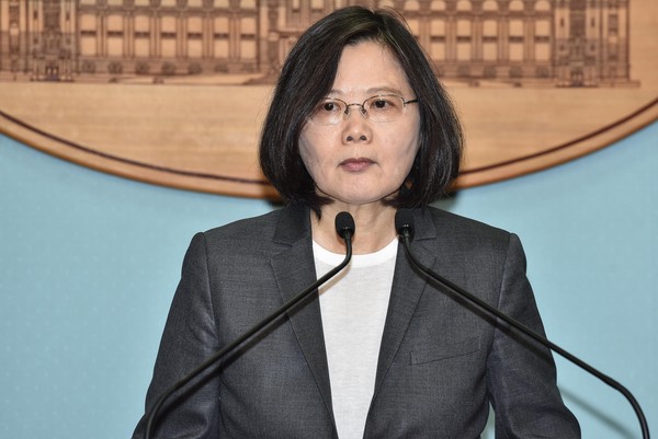 扁系、"獨派"聯(lián)手逼宮 蔡英文民調(diào)遭指將繼續(xù)崩毀 扁系、"獨派"聯(lián)手逼宮 蔡英文民調(diào)遭指將繼續(xù)崩毀