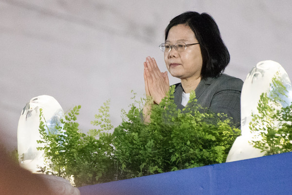 �_����(hu��)���ڲ�Ӣ����� �����h��������ȫ�����䣡