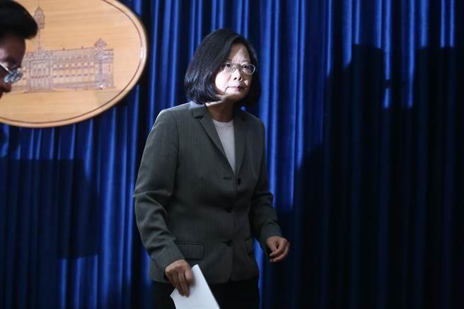 蔡英文稱“絕不妥協”臺媒:情緒化發言無益兩岸關系 蔡英文稱“絕不妥協”臺媒:情緒化發言無益兩岸關系