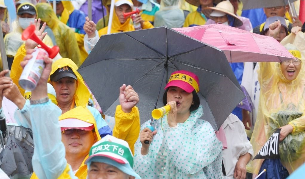 ���쿹�h����������C�� ��Ӣ�ąs��Ę�V�WՄ�ĸ�