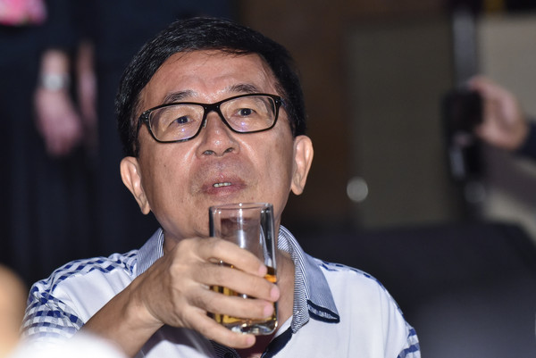 綠議員成立"赦扁大聯盟" 喊話"繼承資產也要處理負債" 綠議員成立"赦扁大聯盟" 喊話"繼承資產也要處理負債"