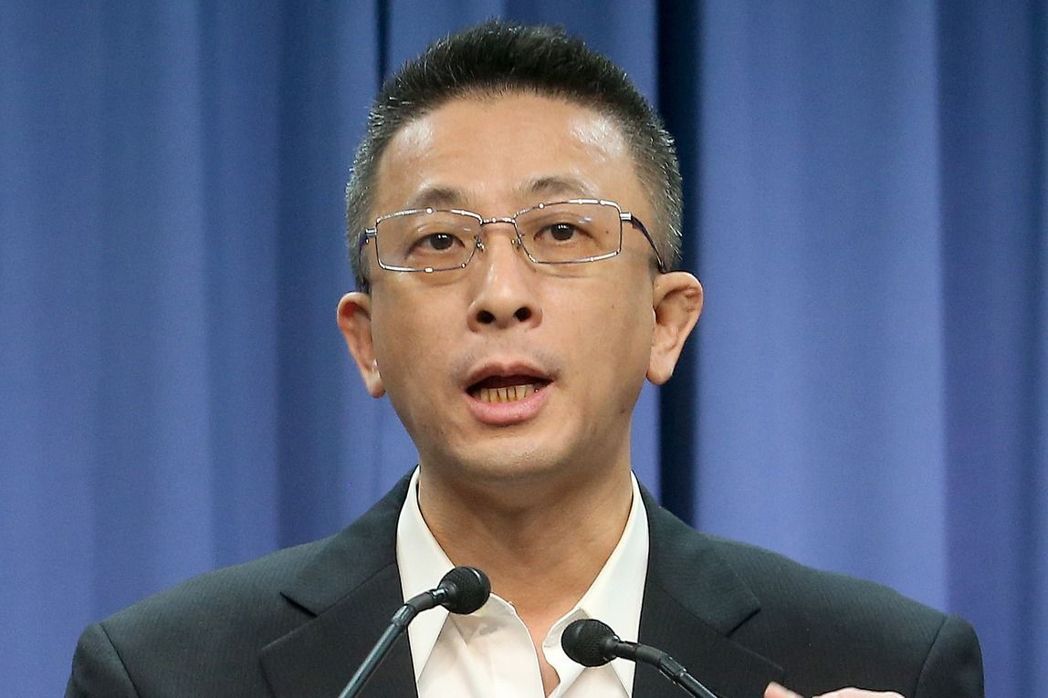 批蔡當(dāng)局就會(huì)被檢舉?侯漢廷臉譜網(wǎng)賬號(hào)遭停權(quán) 批蔡當(dāng)局就會(huì)被檢舉?侯漢廷臉譜網(wǎng)賬號(hào)遭停權(quán)