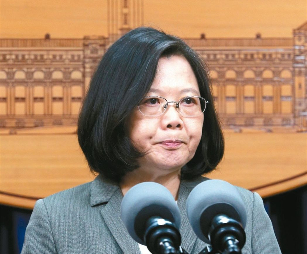 蔡英文兩岸走錯(cuò)路給了臺(tái)灣一個(gè)指引:反過(guò)來(lái)走就對(duì)了 蔡英文兩岸走錯(cuò)路給了臺(tái)灣一個(gè)指引:反過(guò)來(lái)走就對(duì)了