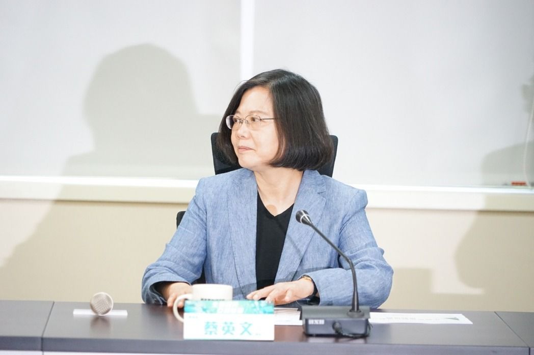 �����h�����˿�һϯԒ���Ʋ�Ӣ�ĵ���˼