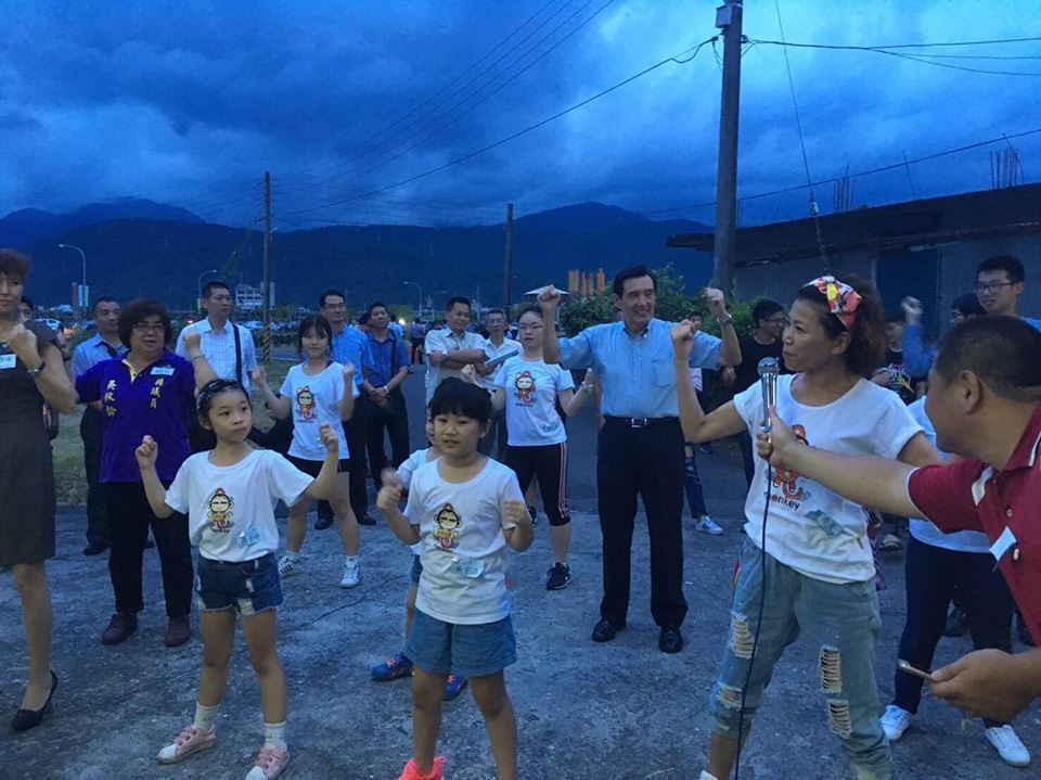 �����������裬���^��β�����ġ��RӢ�ţ���ՈԭՏ�ҵ����_���f(xi��)�{(di��o)������ıM���ˡ�����