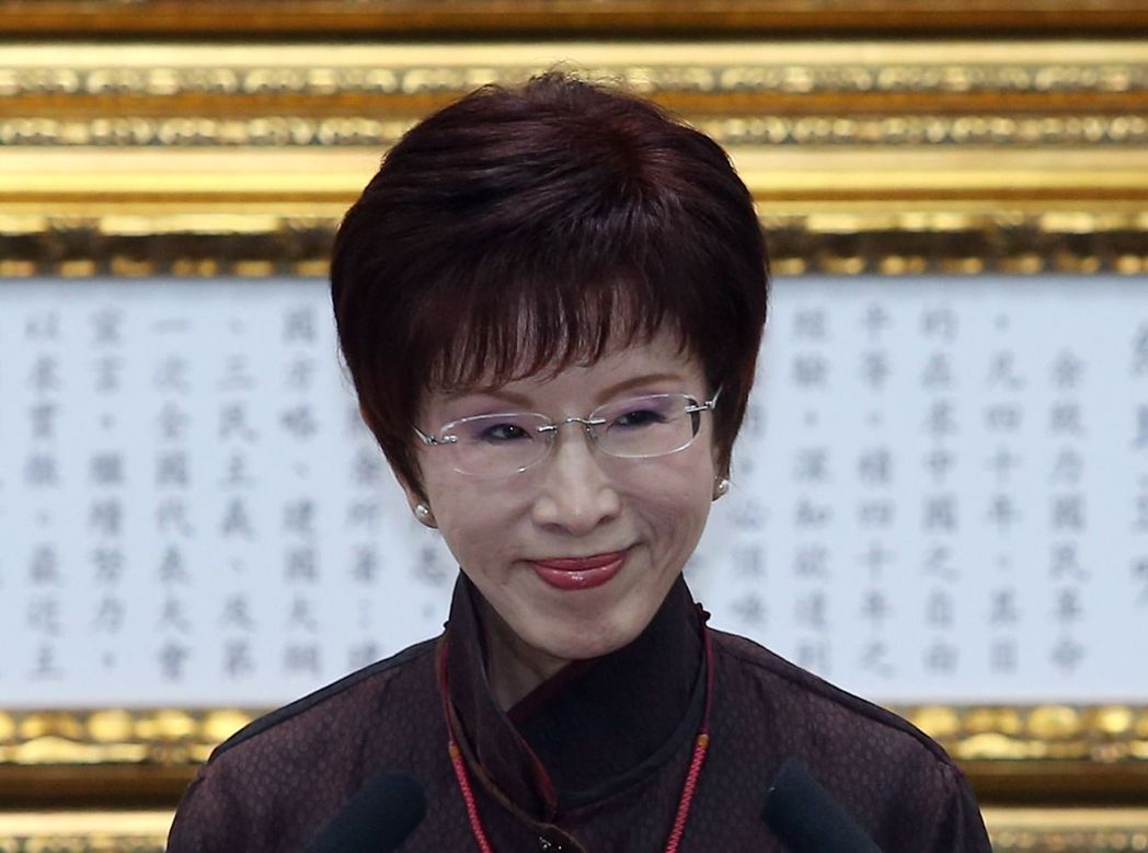 黃國昌起訴洪秀柱誹謗 庭審現場洪秀柱全程閉目養神 黃國昌起訴洪秀柱誹謗 庭審現場洪秀柱全程閉目養神