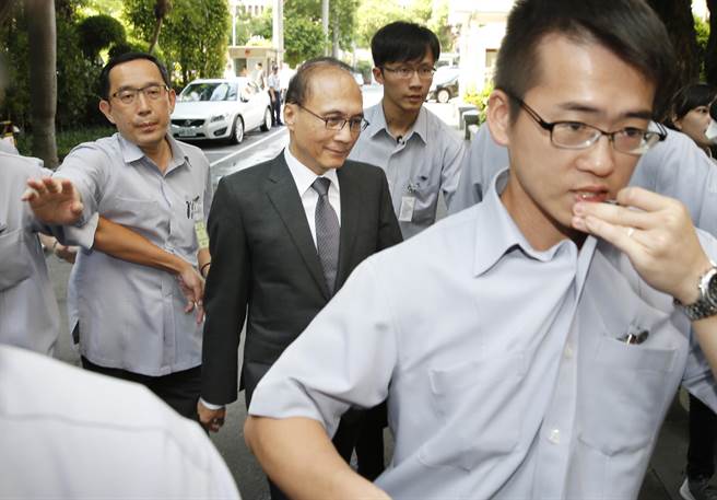 ����Ժ14�յ�2���R�r���^�m̎��ǰհ�A�㣬������h����ί��һ�������A��������u�|·�ڵȺ򣬡�����Ժ�L����ȫ���У��ڴ����S��İ����и���悽��ֲ����M�롰����Ժ��