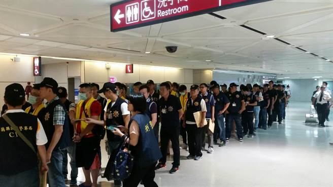 臺籍詐騙犯遣陸后有無效果? 臺"警政署":犯罪減少了 臺籍詐騙犯遣陸后有無效果? 臺"警政署":犯罪減少了