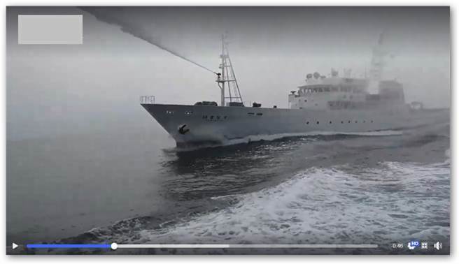 臺漁船連兩日遭日本漁船驅趕 業者無奈:不指望當局了 臺漁船連兩日遭日本漁船驅趕 業者無奈:不指望當局了