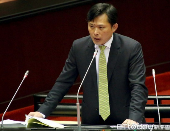 �S��(gu��)��