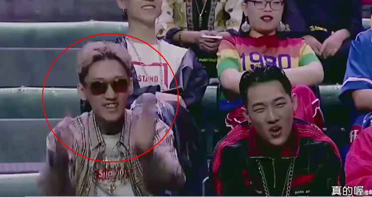 ���Ї�����������ᣬ�_���CˇȦ����ס�ˣ�������@ô����ϲ�g������