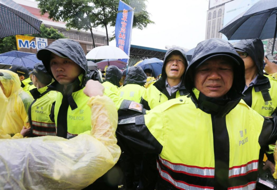 ��Ӣ�ġ��������⿳�� �_���־S���q�缈�ϻ���