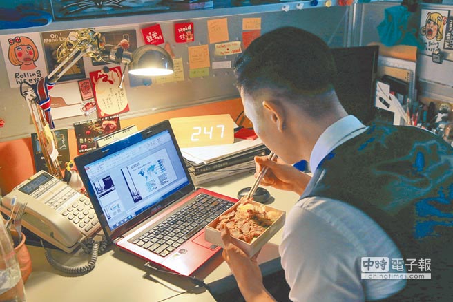 �_���ϰ��塰�˶������ݡ� ��Ӣ�ĺ�������������ƴ������