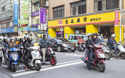 連“過馬路”都令人害怕 臺灣最美風景還是人嗎?.jpg