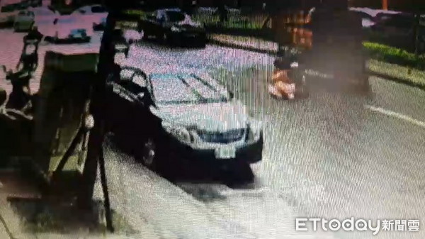 �±�һ���ӱ��ˮ�(d��ng)�ְǹ������