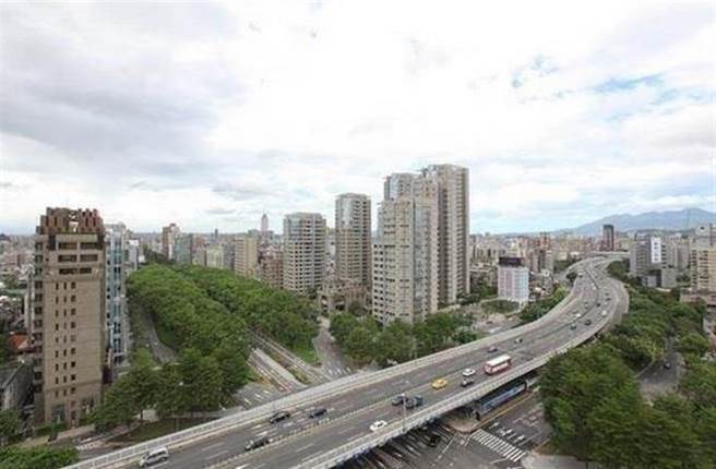 �_�����r����ȫ����� ý�wָ��Ӣ�Ŀ�׌���и��K