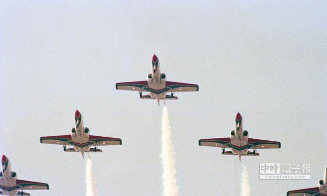 �_(t��i)܊2��AT-3�̾��C(j��)��ײ1�C(j��)���� һ��У����