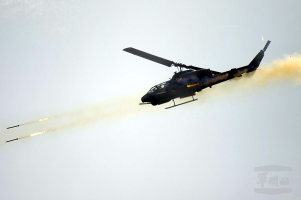 臺媒曝漢光32號預演阿帕契未命中目標 臺軍澄清 臺媒曝漢光32號預演阿帕契未命中目標 臺軍澄清