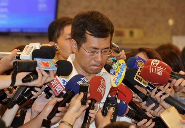 臺(tái)灣網(wǎng)友爆料:有“立委”竟在辦公室與助理嘿咻 臺(tái)灣網(wǎng)友爆料:有“立委”竟在辦公室與助理嘿咻