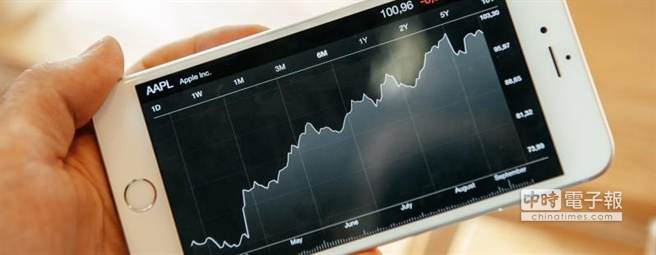 坐彎的iPhone 6可以免費(fèi)修 臺(tái)灣果粉憂不能享同等待遇 坐彎的iPhone 6可以免費(fèi)修 臺(tái)灣果粉憂不能享同等待遇