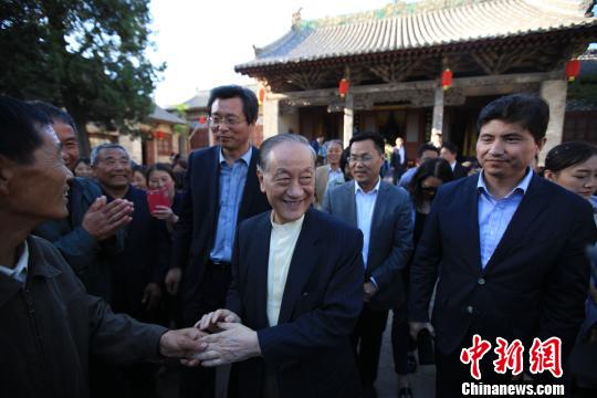 15�գ����h��ϯ��Ľ������ɽ��ʡ�x���и�ƽ�����r悼����׵ۡ��D����Ľ���ʹ������ֆ��á�������� �z