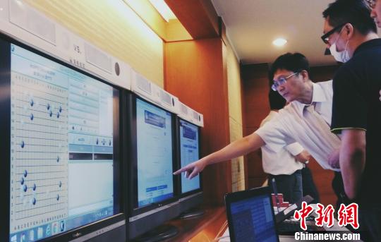 7��5�գ��_���_�ϴ�W����ͨ��W�șC���Y������Ę�VDarkforest������򣬺����������˙C�����ӑB�W��ƽ�_���_��������Ժ�M�й��_�yԇ���D���_�ϴ�W��d��ʿ(�Ҷ�)�f��ԓƽ�_����ԭ������������ �z