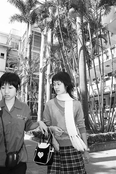 �_��������У��Ů�� ����ŮУ���ڈԳ�