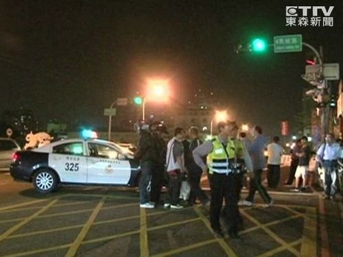 �����J�t��ײ�������W��˾�C�q�⣺���]�߰��R��