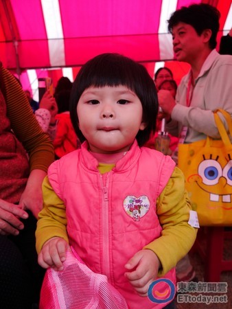 �_��ǧ���x��(j��ng)����ʢ��ǈ���o��С��Ԫ��2�q