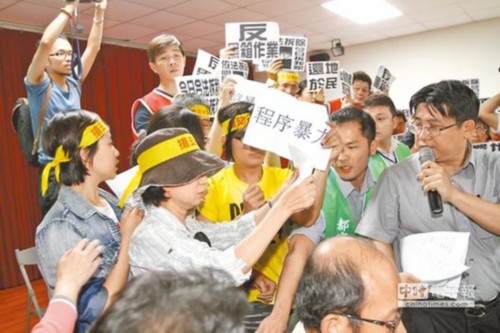 ��(qu��n)�����ģ������F�|���Ծȕ�(hu��)����頎(zh��ng)ȡ�����(qu��n)�棬�挦(du��)���l(f��)�־��L(zh��ng)�����ޣ���һ�����f(shu��)�����J(r��n)�����и��������������Ļ͔z��