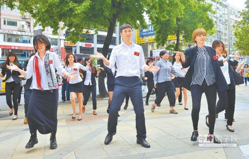 ��δ�����ׅf��ʮ�W�������b�ڽ��^�ݸ�������D��