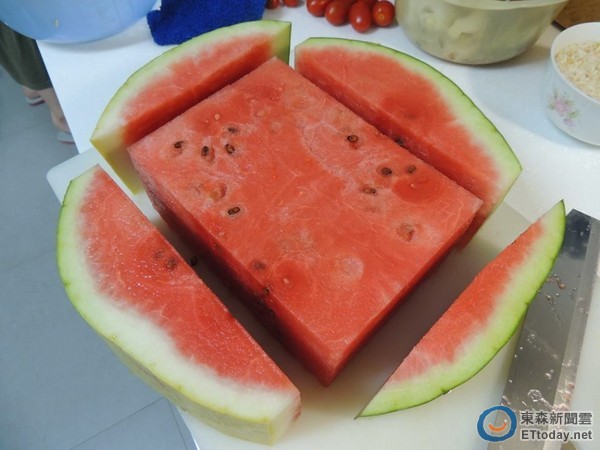 臺灣自創智能型切西瓜法 臺灣自創智能型切西瓜法