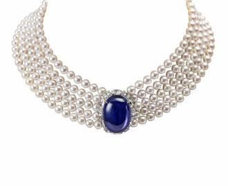 臺灣貴婦被指最愛祖母綠與藍寶石(圖) 臺灣貴婦被指最愛祖母綠與藍寶石(圖)