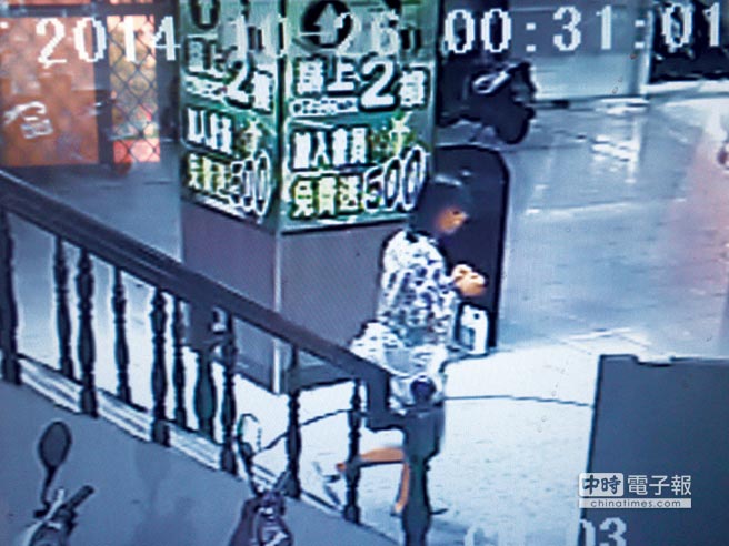 �Θ����O䛮����@ʾ����Ů�Ǻ����s30��������ˇ�����غ���r���S��������β�S�Ѓ�