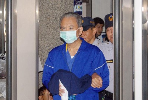 ��º����Ͱ�κ�����ٳ�ͥ ָ�z�����ƫ��ȫ(�D)