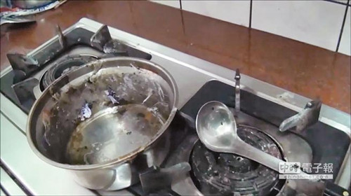 ��؜�⾯����� 100�w���򮔜��A����C(�D)